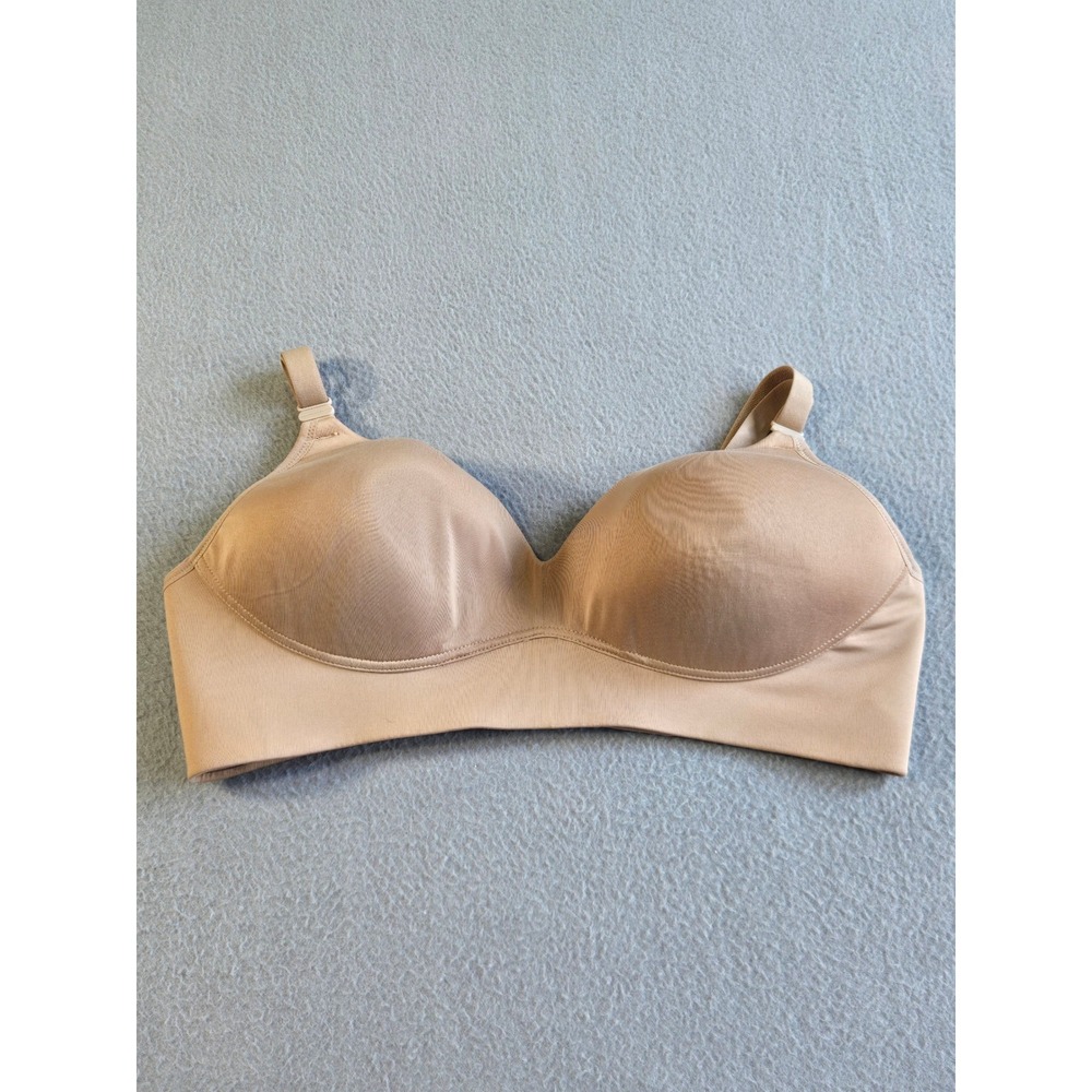 Warners All You Need Wireless Bra Womens 40B Nude Beige Seamless RM1011T
